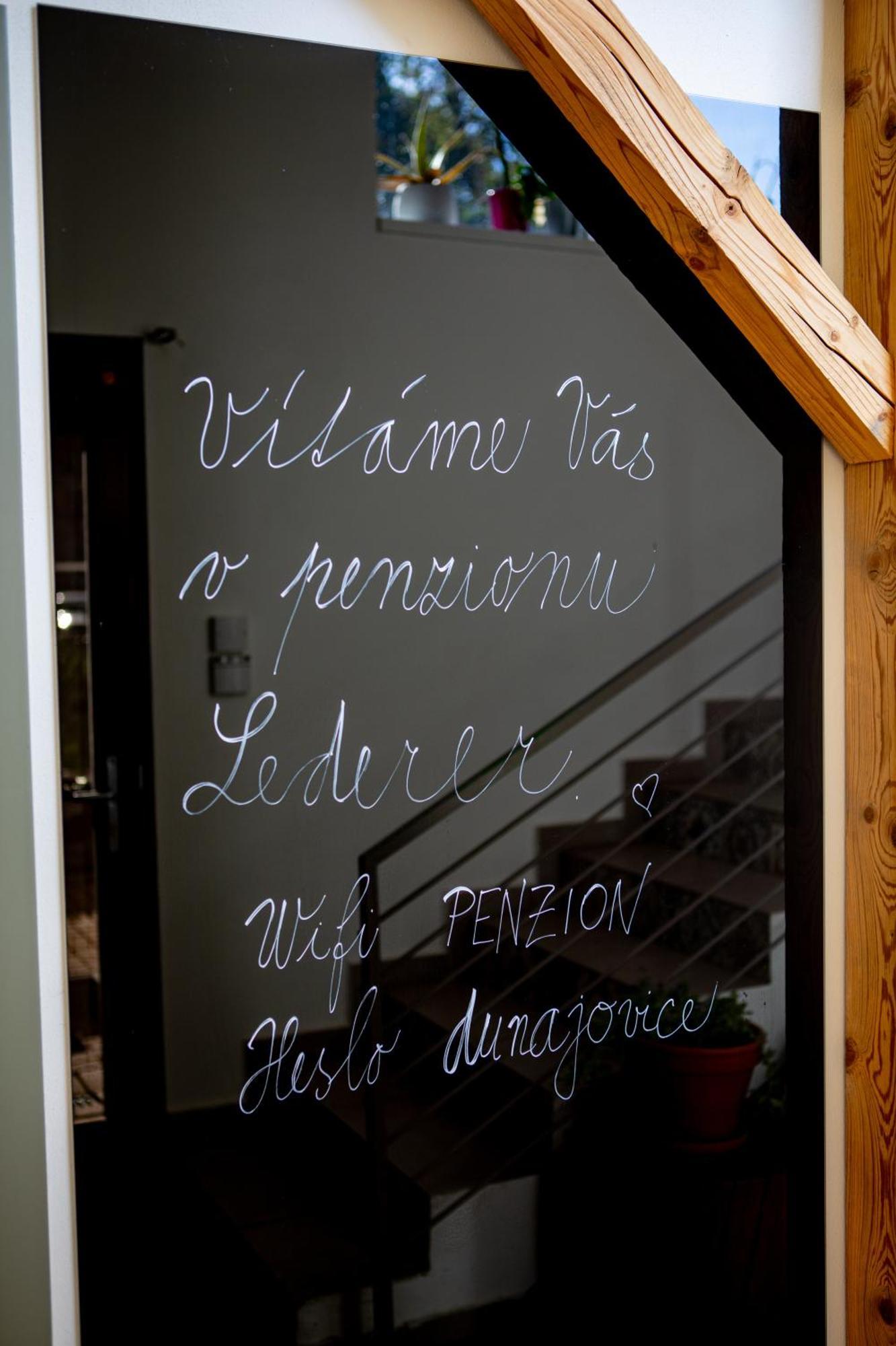 Penzion Lederer Dolní Dunajovice Extérieur photo